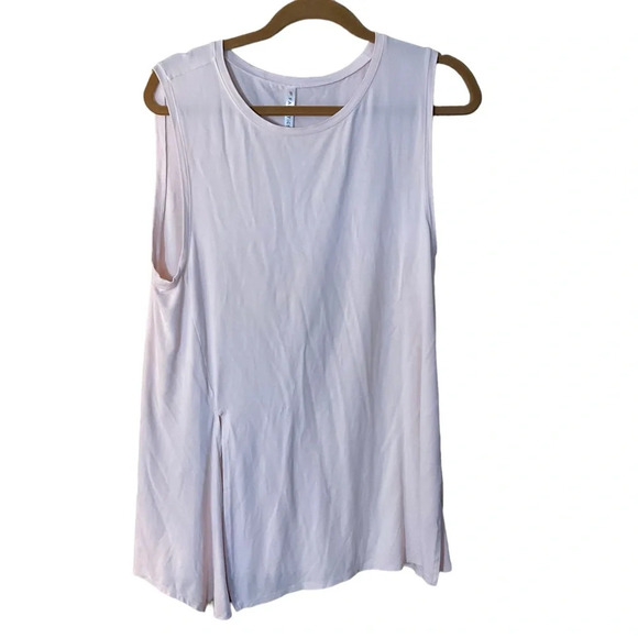 Fabletics tank tops.  Size L - Picture 1 of 12